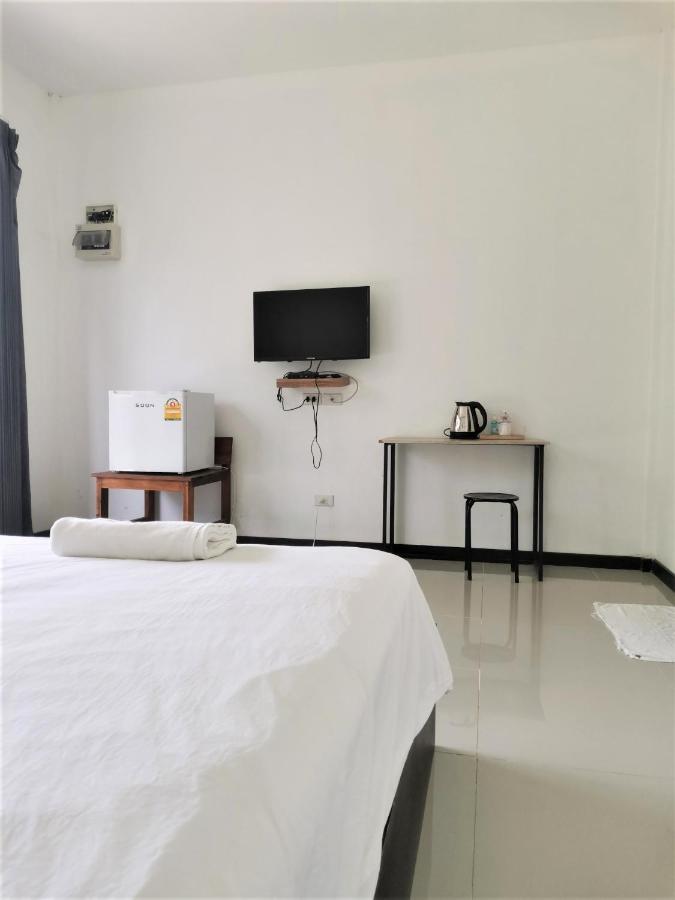 Отель Natai House Экстерьер фото