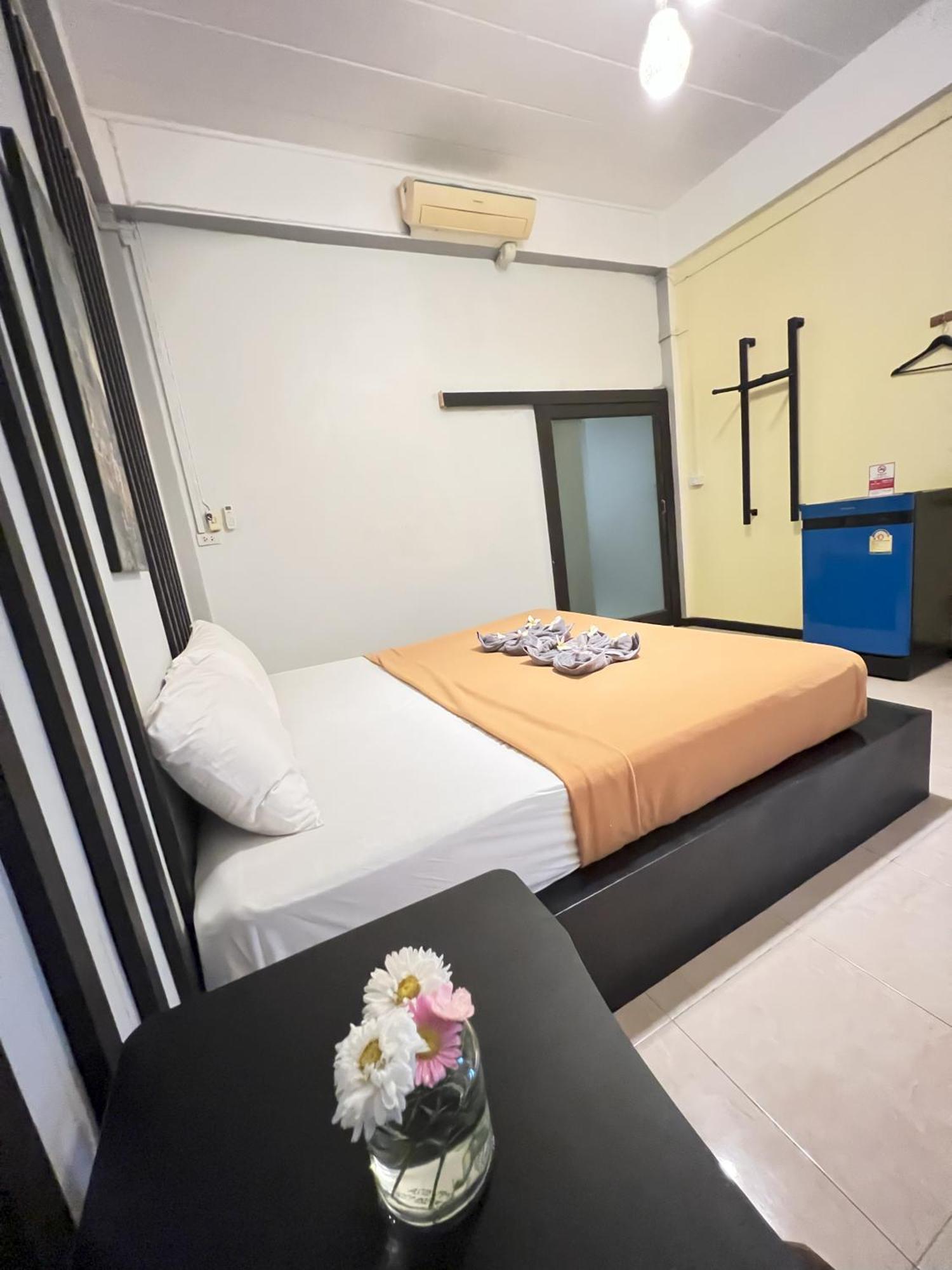 Отель Natai House Экстерьер фото